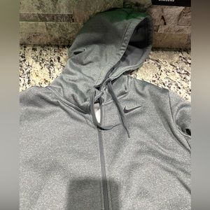 Nike NWOT new without tags. hooded jacket. Dri Fit. Size small